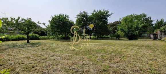 Земельный участок 1060м² в Шампиньи-сюр-Вёд, Франция № 69025 2