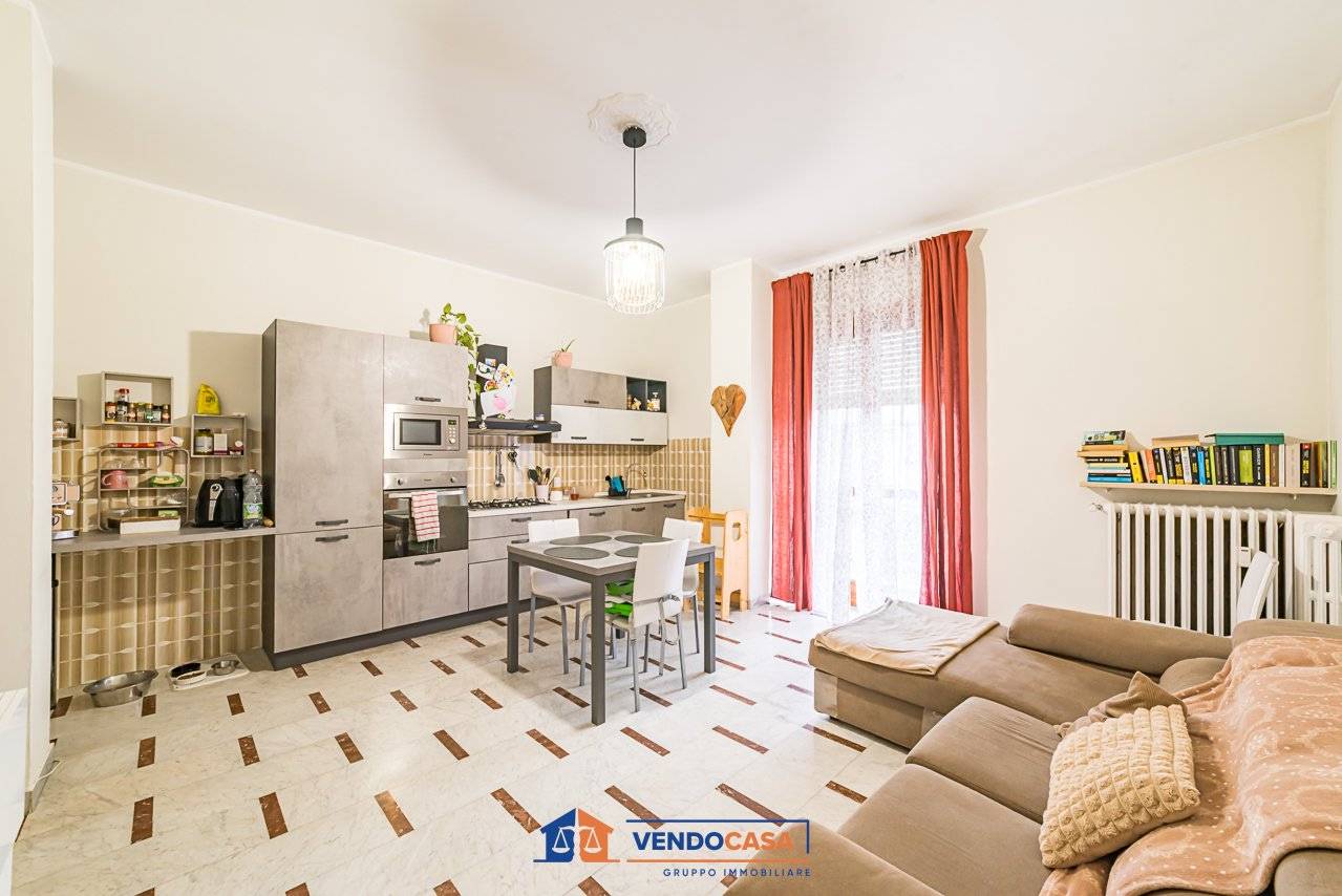 Apartamento de 2 dormitorios en Murello, Italy No. 199970