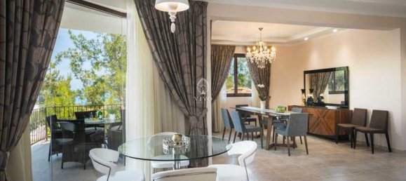 4 bedrooms Villa in Argaka, Cyprus No. 19074 3