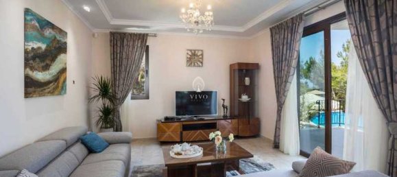 4 bedrooms Villa in Argaka, Cyprus No. 19074 9