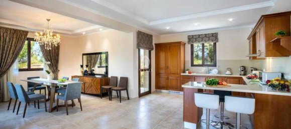 4 bedrooms Villa in Argaka, Cyprus No. 19074 10