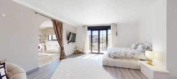 3 Schlafzimmer Haus in Montfermeil, France, Nr. 354740 7