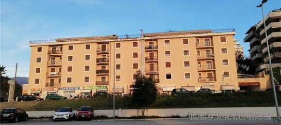 Квартира с 7 комнатами в Понтекорво, Италия № 16567 12