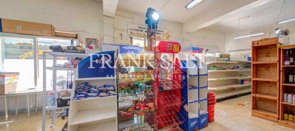  Shop in Mosta, Malta No. 33 8