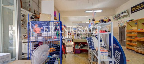  Shop in Mosta, Malta No. 33 7