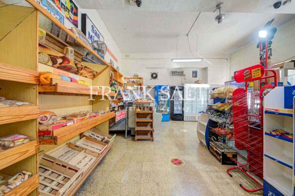  Shop in Mosta, Malta No. 33