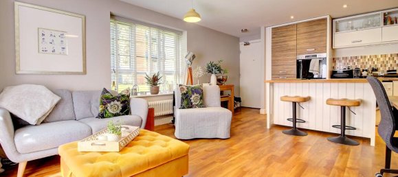 2 bedrooms Apartment in Farnborough, United Kingdom No. 10885 3