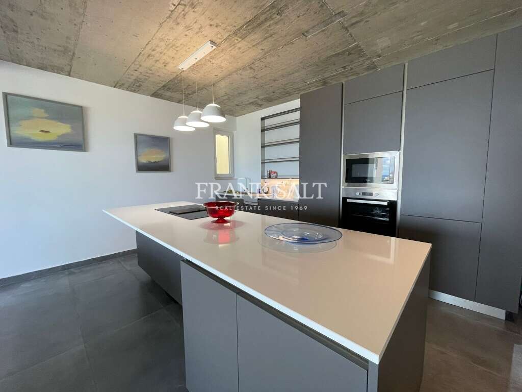 Квартира с 3 спальнями в Кала, Мальта № 6160