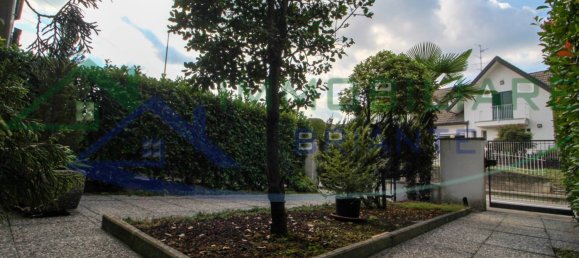 3 Schlafzimmer Haus in Casorate Sempione, Italy, Nr. 318967 35