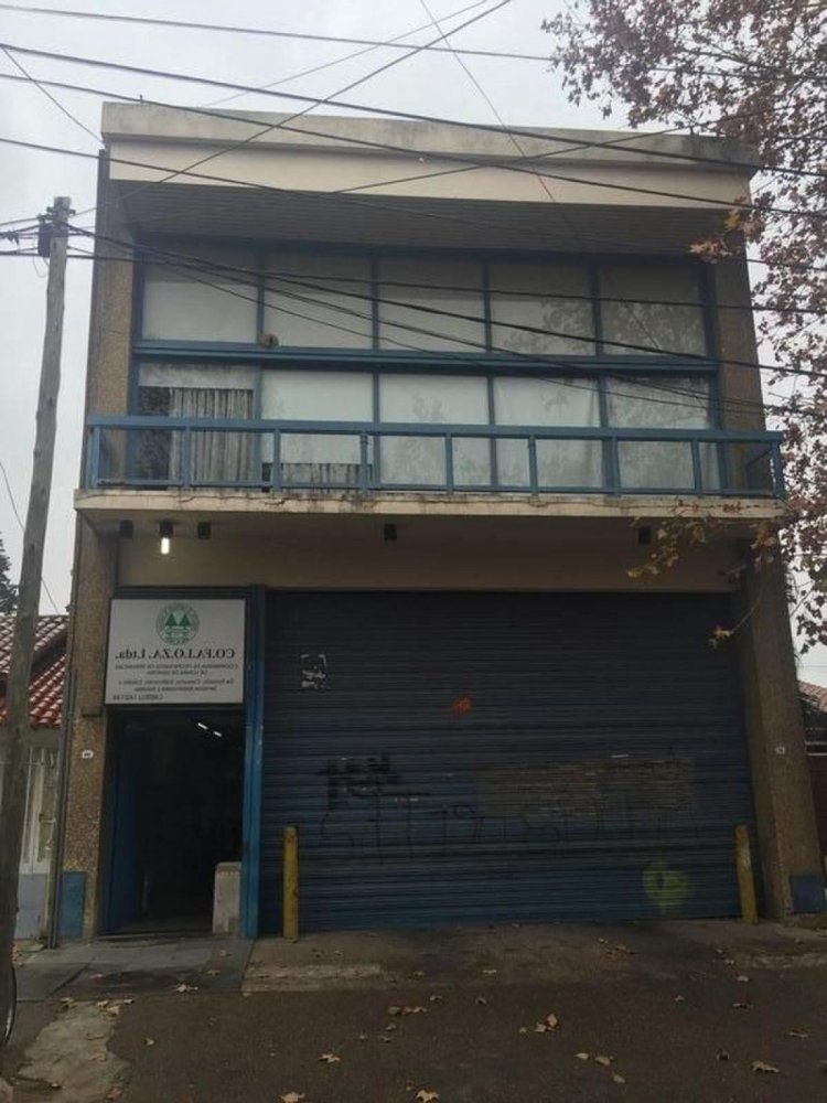  Commercial property in Lomas de Zamora, Argentina No. 107183