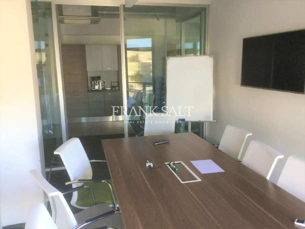 167m² Office in Ta' Xbiex, Malta No. 12168