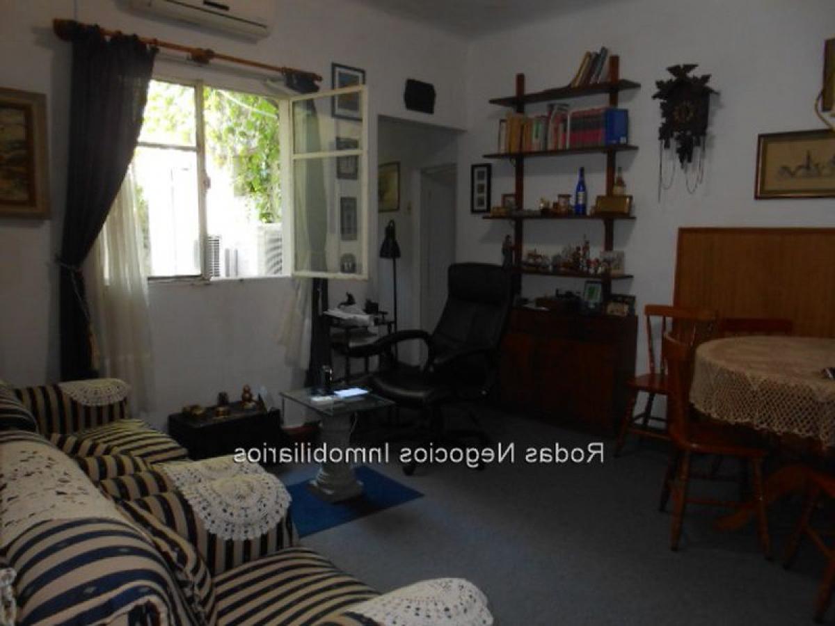 2 bedrooms Apartment in Montevideo, Uruguay No. 408