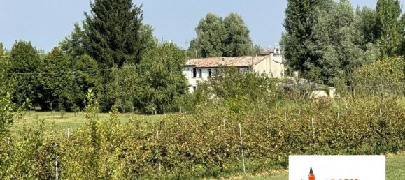 9830m² Land in Lendinara, Italy No. 172670 5