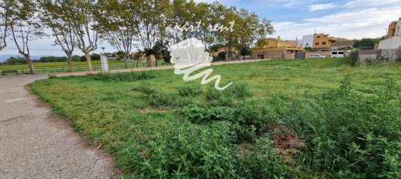  قطعة أرض في Garriguella, Spain 400متر مربع رقم 73564 11