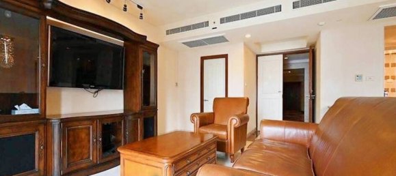 3 bedrooms Condo in Bangkok, Thailand No. 16949 2