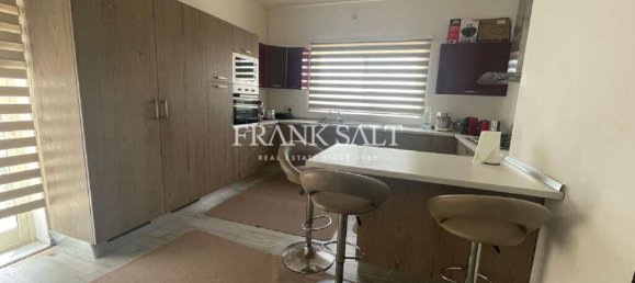 Вилла с 4 спальнями в Каппара, Мальта № 2325 3