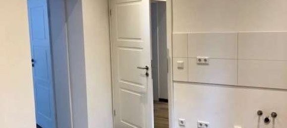 3 rooms Apartment in Dusseldorf, Germany No. 108673 5