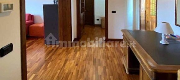 Квартира с 3 спальнями в Комаккьо, Италия № 207756 24