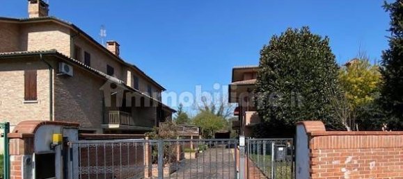 Квартира с 3 спальнями в Комаккьо, Италия № 207756 5