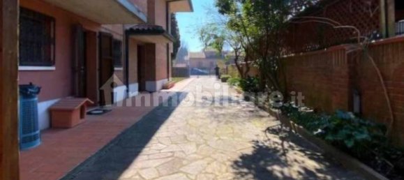 Квартира с 3 спальнями в Комаккьо, Италия № 207756 33