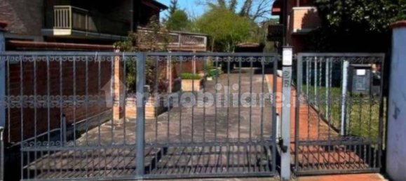 Квартира с 3 спальнями в Комаккьо, Италия № 207756 4