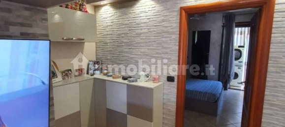 2 bedrooms Apartment in Turin, Italy No. 304269 3