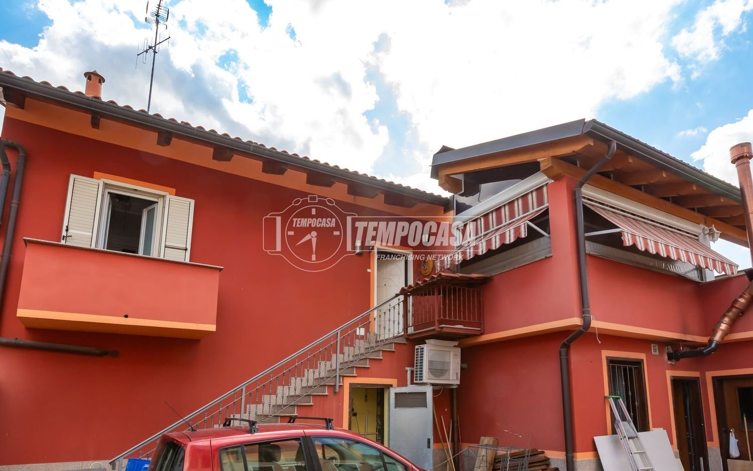 4غرفة شقة في Moncalieri, Italy رقم 275423