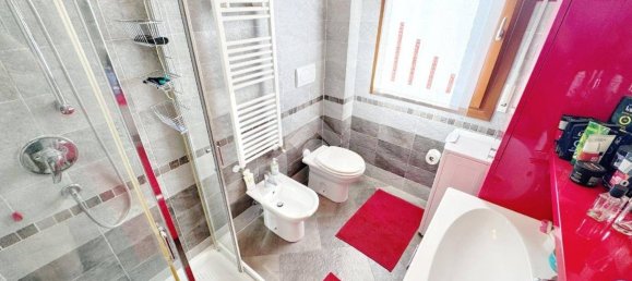 2 Schlafzimmer Wohnung in Parma, Italy, Nr. 371669 21