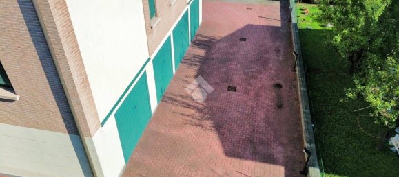 2 Schlafzimmer Wohnung in Parma, Italy, Nr. 371669 35