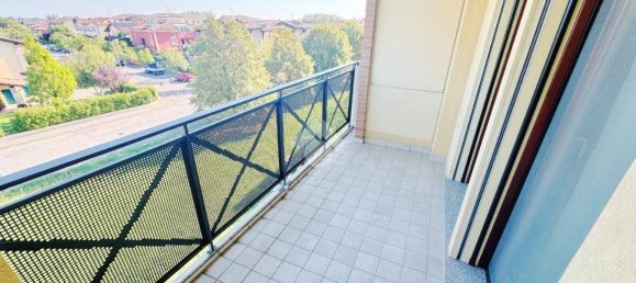 2 Schlafzimmer Wohnung in Parma, Italy, Nr. 371669 7