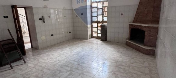 2 bedrooms House in Falciano del Massico, Italy No. 358200 9