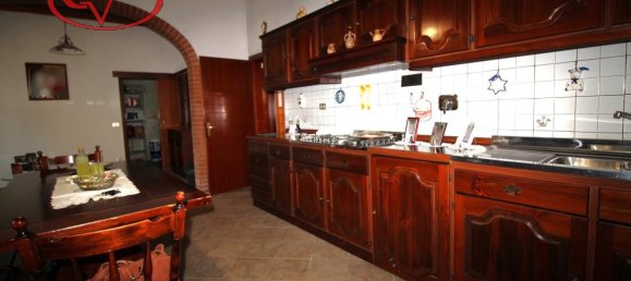 6-Zimmer Haus in Terranuova Bracciolini, Italy, Nr. 227436 10