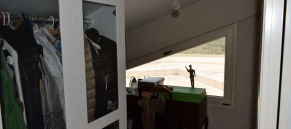 5 bedrooms Villa in Thessaloniki, Greece No. 6327 29