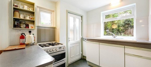 4 bedrooms House in London, United Kingdom No. 12748 13