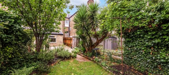 4 bedrooms House in London, United Kingdom No. 12748 2