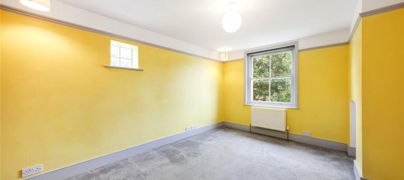 4 bedrooms House in London, United Kingdom No. 12748 14