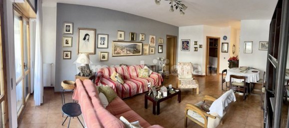 2 chambres Appartement à Rome, Italy No. 75751 9