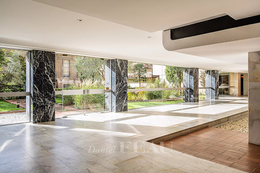 Apartamento de 4 dormitorios en Neuilly-sur-Seine, France No. 169397