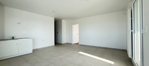 3 Schlafzimmer Wohnung in Saint-Nazaire, France, Nr. 343115 3