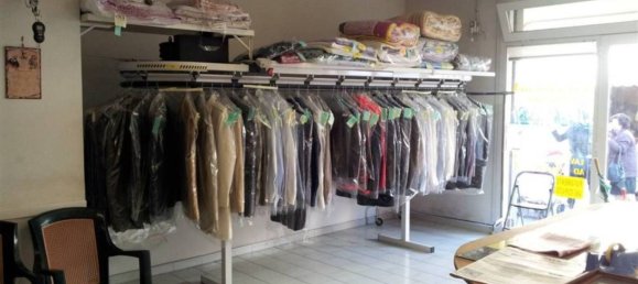 2غرفة عقار تجاري في San Cesareo, Italy رقم 32602 5