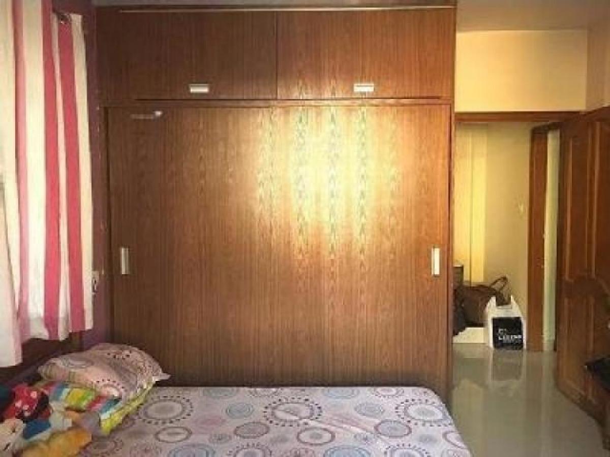 Casa de 2 dormitorios en Mumbai, India No. 58462