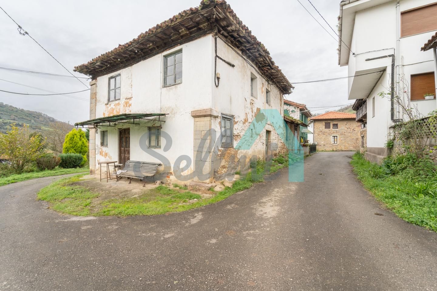 4 bedrooms Townhouse in Asturias, Spain No. 230092