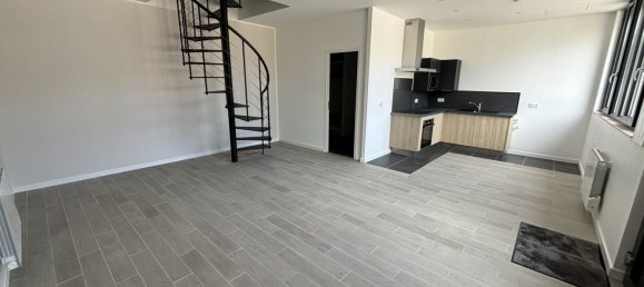 2 bedrooms House in Boulogne-sur-Mer, France No. 262667 2