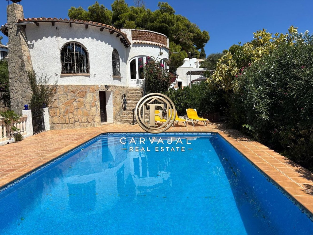 Дом с 4 спальнями в Аликанте, Испания № 217129