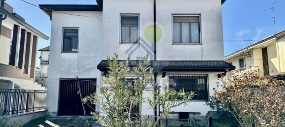 6 rooms Villa in Sant'Angelo Lodigiano, Italy No. 213939 35