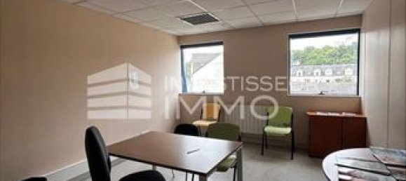 415m² Office in Creil, France No. 301151 4