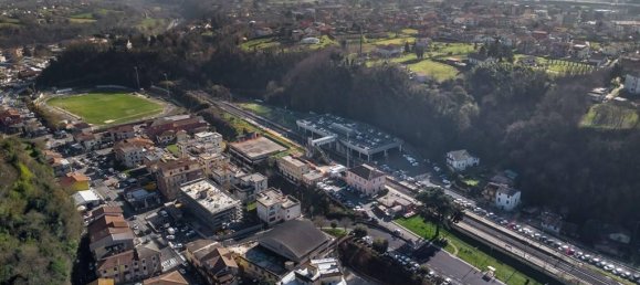 Квартира с 3 комнатами в Вальмонтоне, Италия № 32378 76