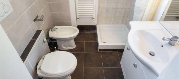 Квартира с 3 комнатами в Вальмонтоне, Италия № 32378 41