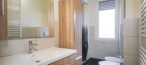 Квартира с 3 комнатами в Вальмонтоне, Италия № 32378 33