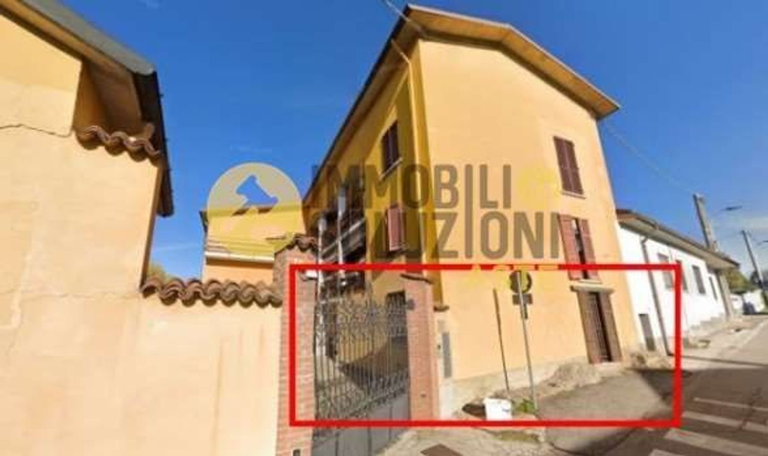 2 rooms Apartment in Brembate, Italy No. 278496